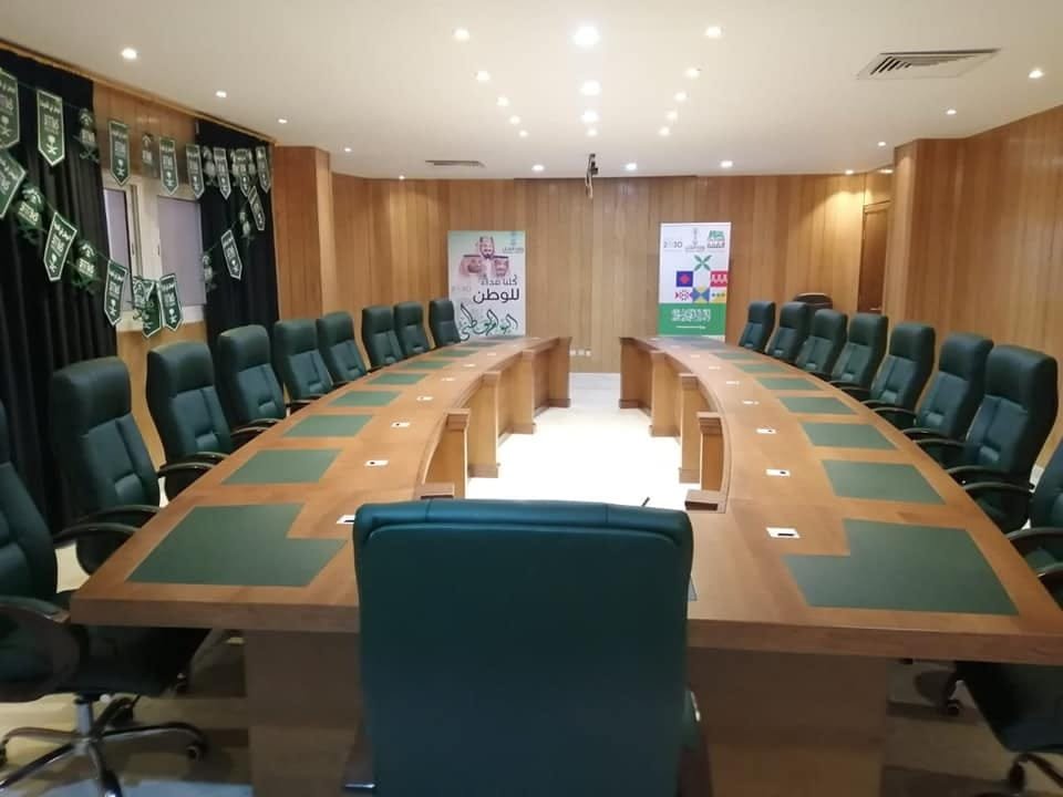 طاولات اجتماعات